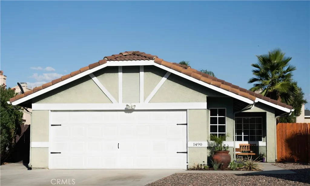 1490 Fallbrook Avenue — photo