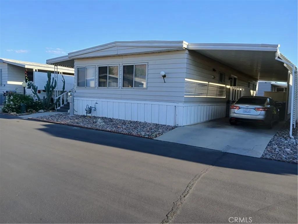 655 E Main #78, San Jacinto, CA 92583 — photo 2