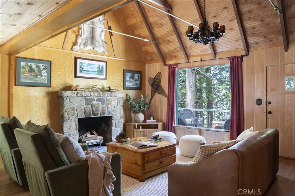 225 Fairview Drive — photo