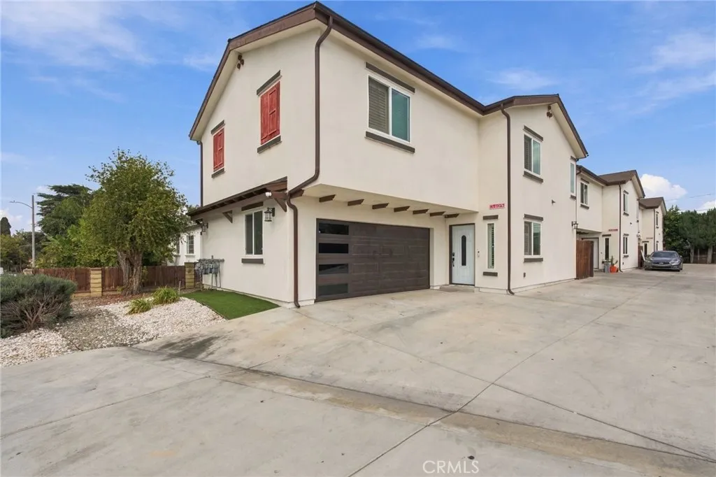 3405 Elizabeth — photo