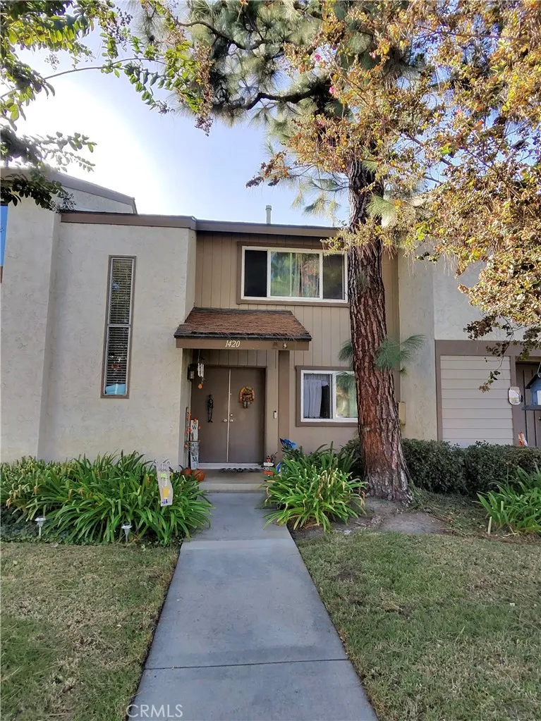 1420 Yorkshire — photo