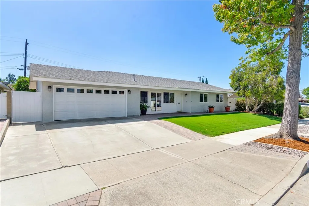 1102 E. Amber Avenue, Orange, CA 92865 — photo 2
