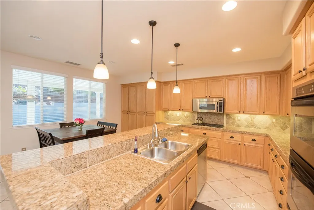 1330 Stuart Circle, Corona, CA 92882 — photo 2