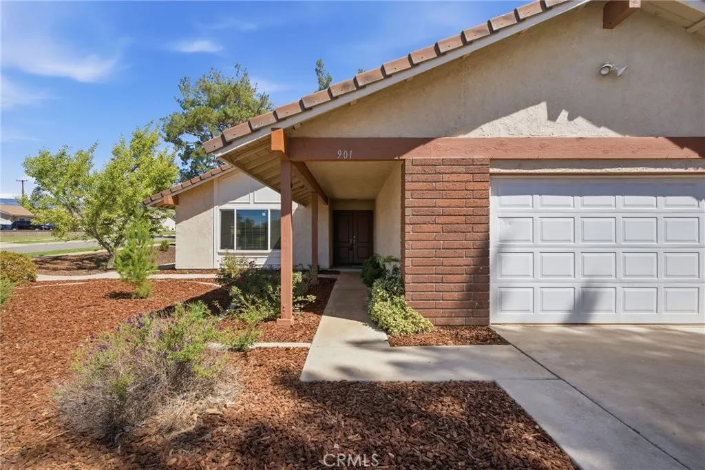 901 Lytle, Redlands, CA 92374 — photo 3
