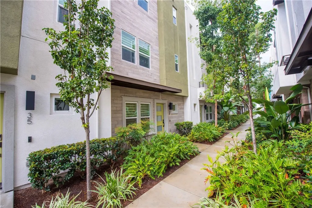 923 E Mason Lane Unit 34 — photo