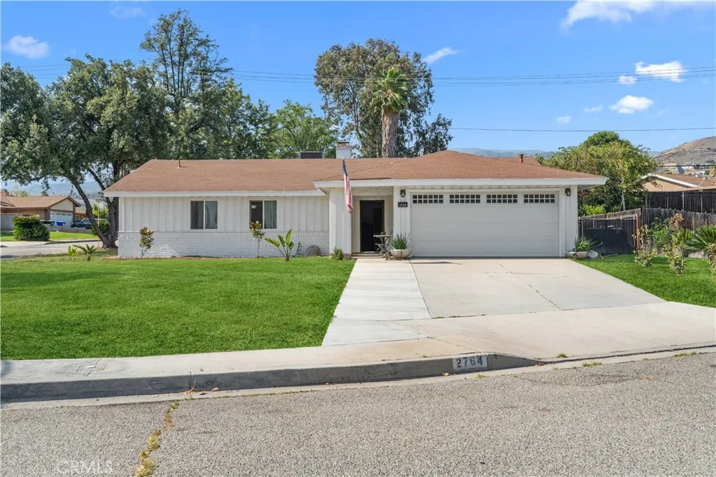 2764 Mirada — photo