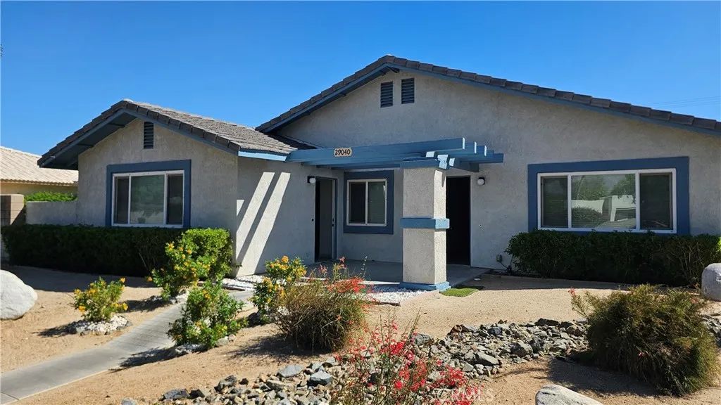 29040 Landau Unit a — photo