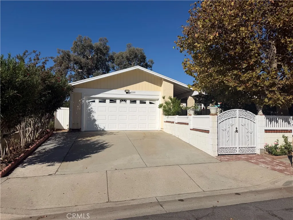 12331 Kitching Street — photo