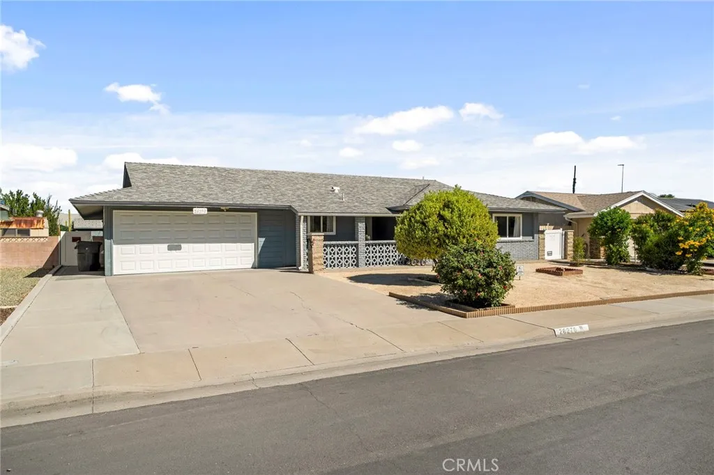26270 Fairlane — photo