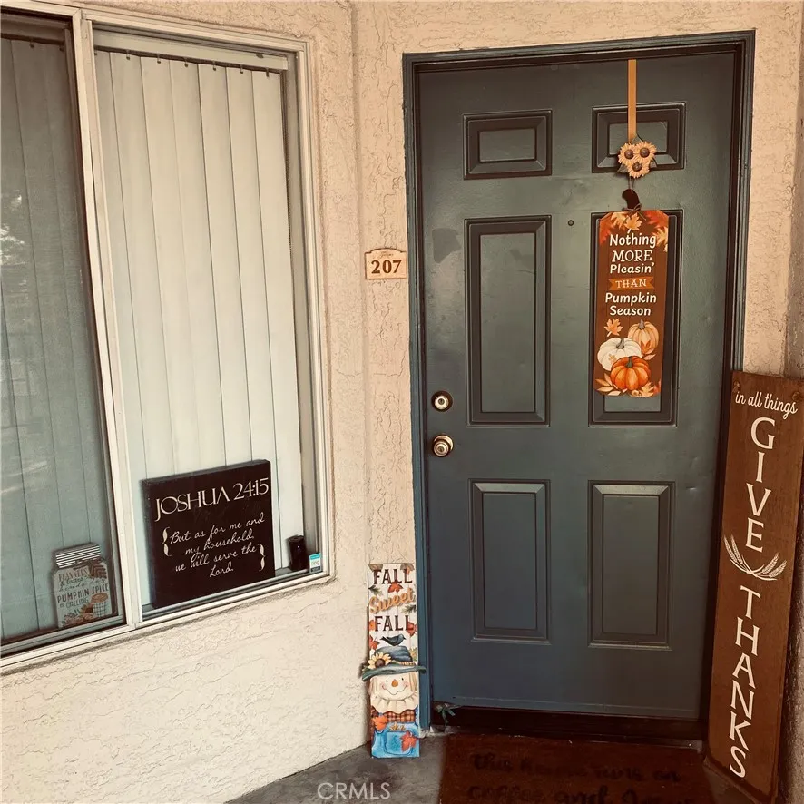 1015 La Terraza Unit 207 — photo