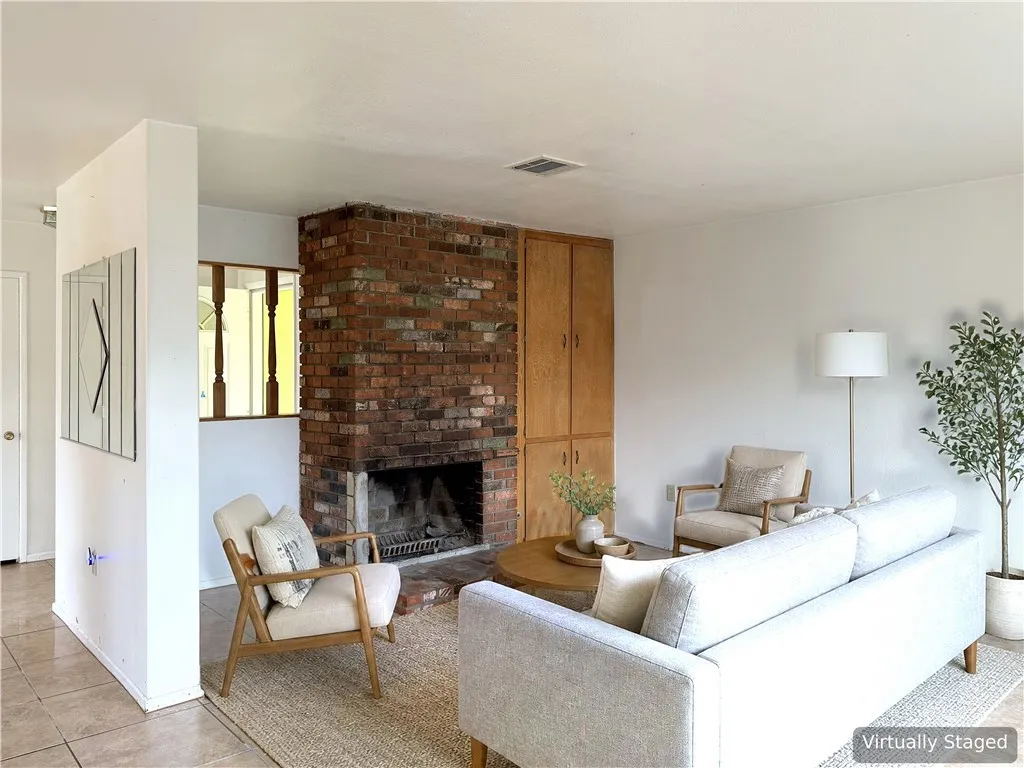 215 Ryan, Redlands, CA 92374 — photo 2