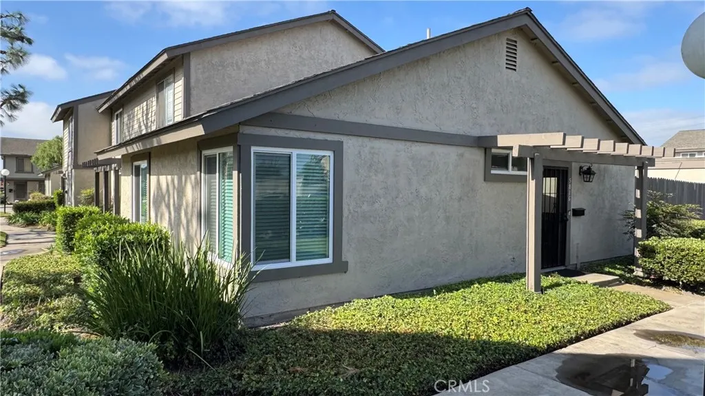 581 W Alton Unit G — photo