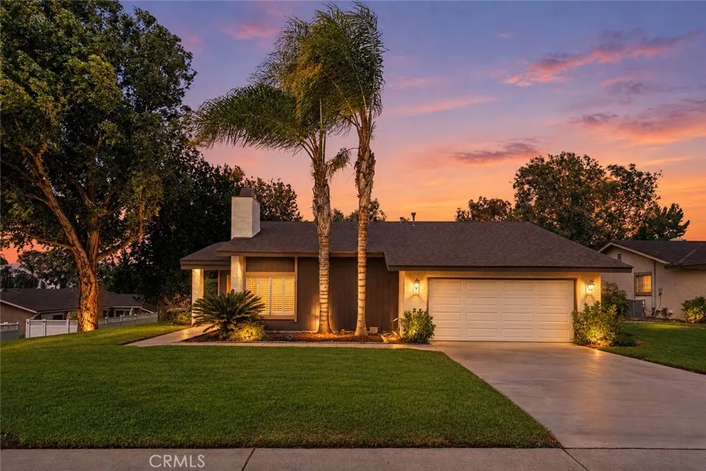 803 E Palm Avenue, Redlands, CA 92374 — photo 2