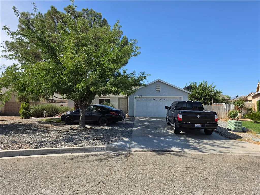 17919 Kendall Circle North — photo