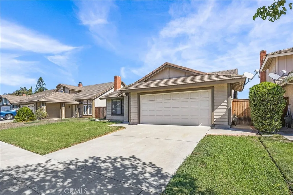1857 Champlain, Corona, CA 92878 — photo 3