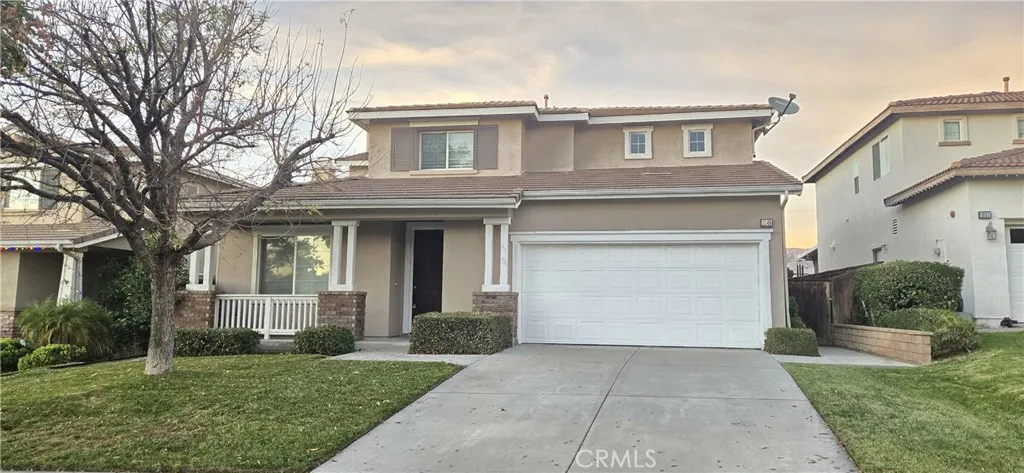 1649 Valley Falls Avenue — photo
