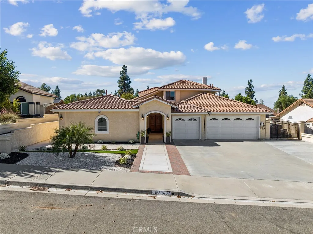 6763 Ridgeside Drive, Riverside, CA 92506
