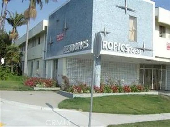 2030 W El Segundo Boulevard — photo