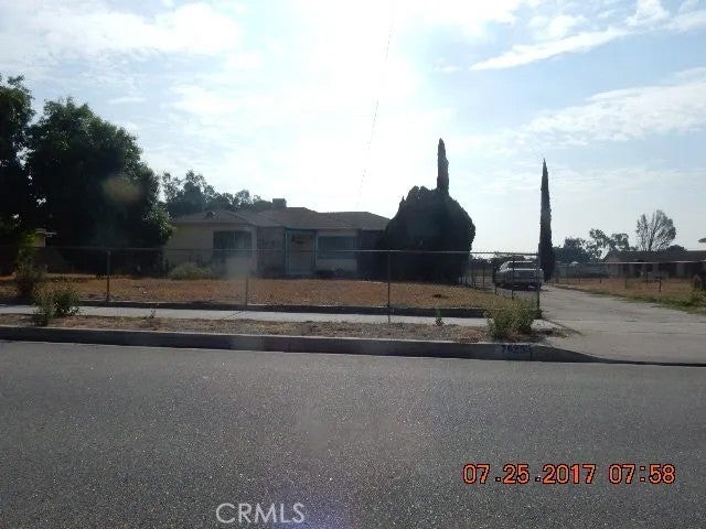 7625 Cypress Avenue — photo