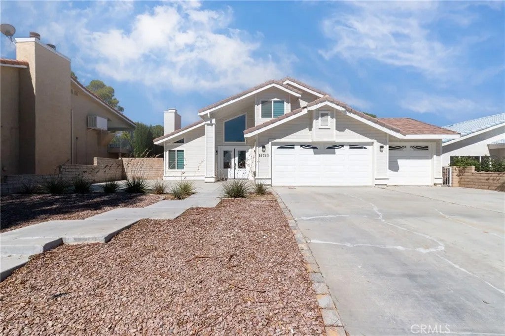 14743 Blue Grass Drive — photo