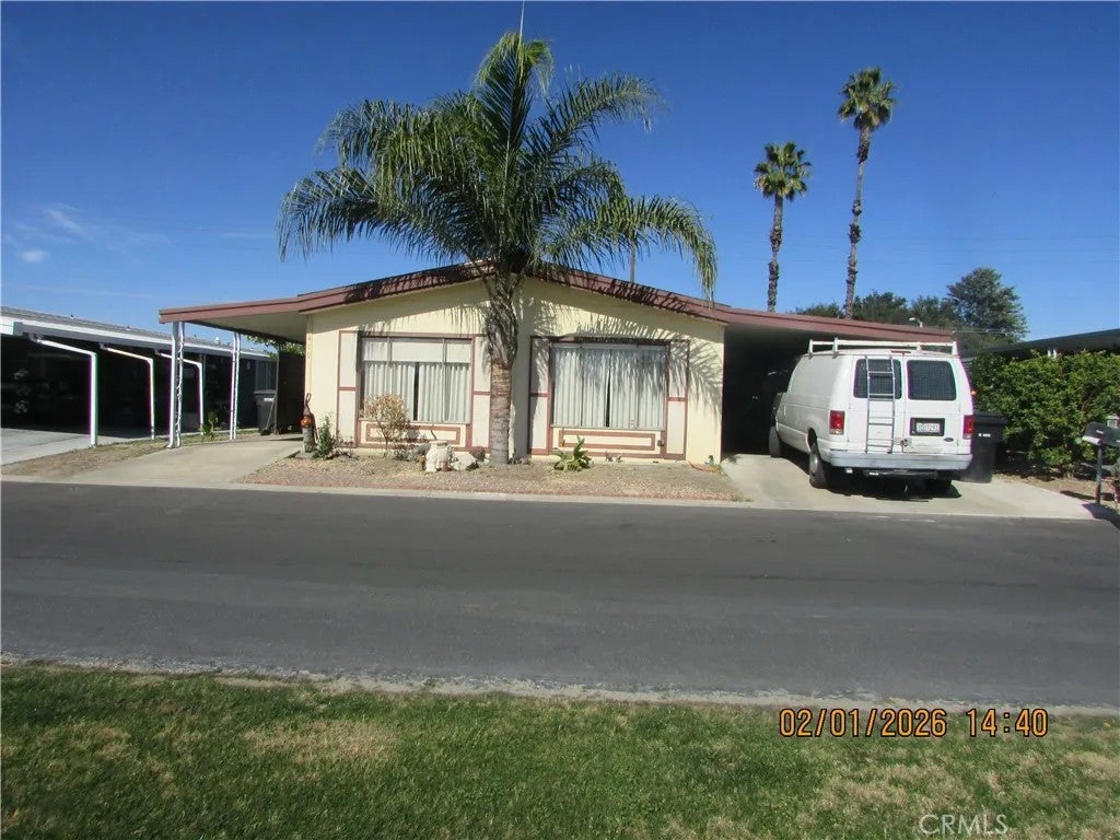 601 N Kirby 479 — photo