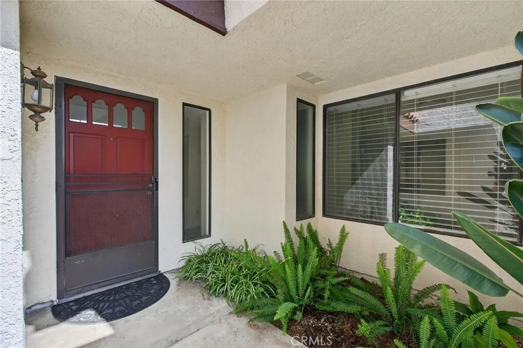 891 Connors Court — photo