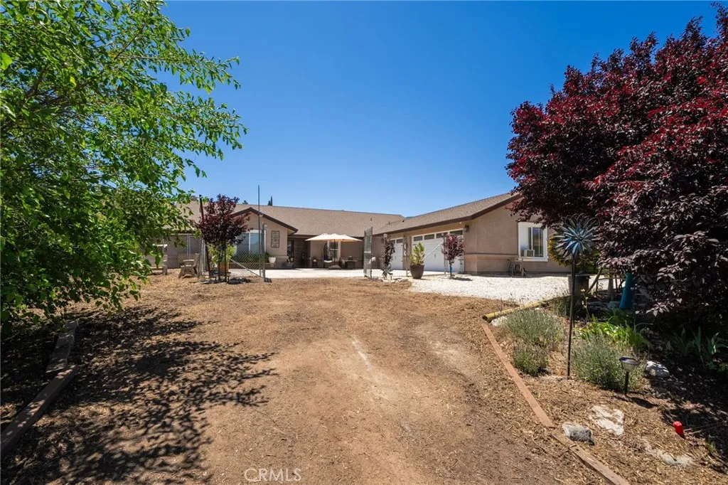 7575 Rancho Road, Pinon Hills, CA 92372 — photo 2