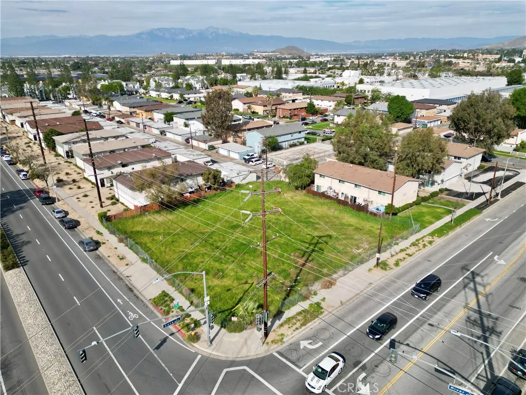 449 River Road, Corona, CA 92878 — photo 3