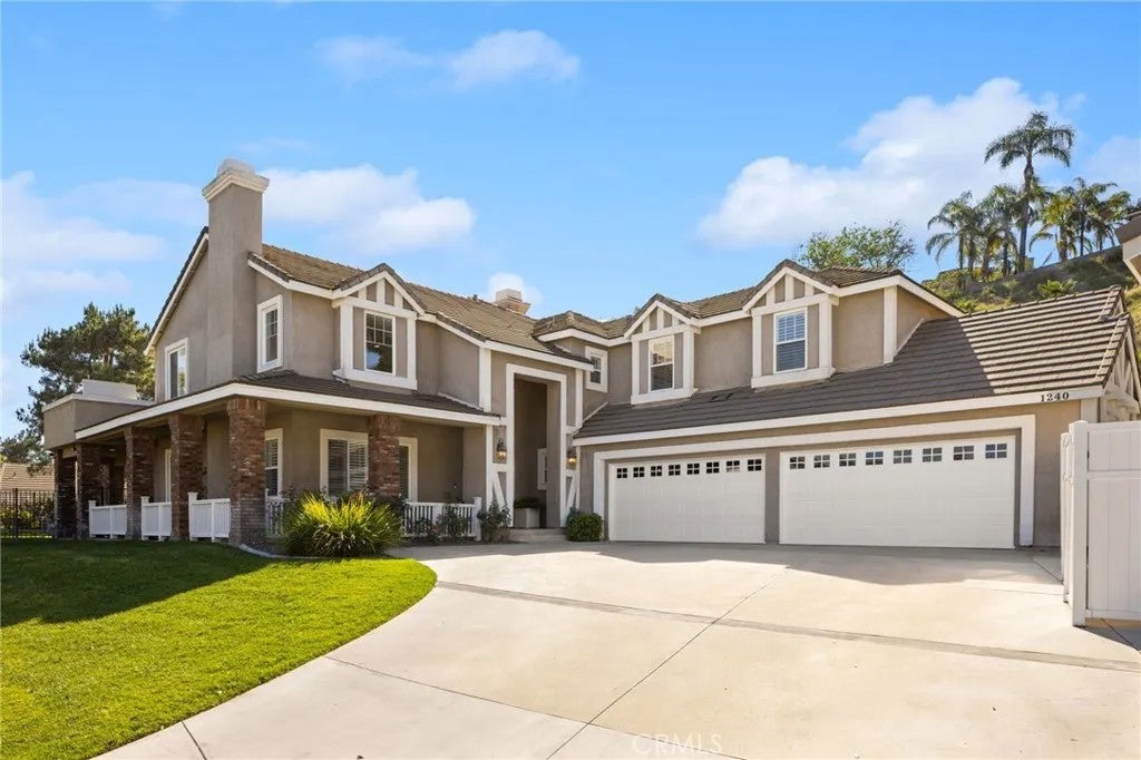 Home in Riverside, CA 92506 — photo 3