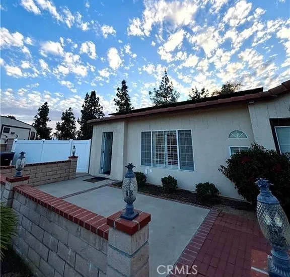 7271 Wood, Riverside, CA 92506