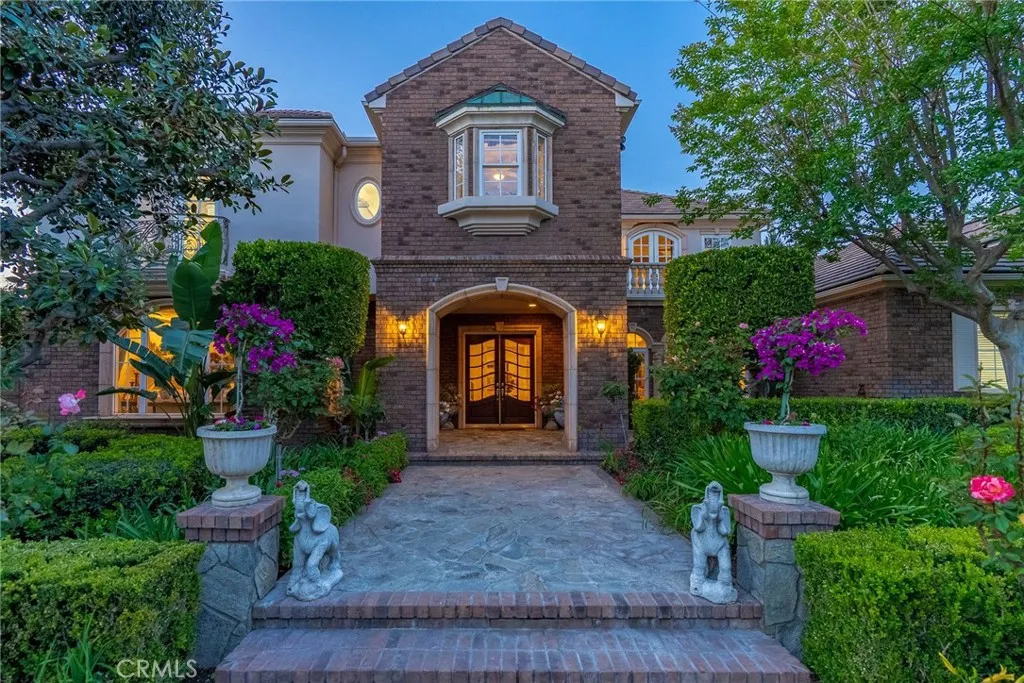 6952 Royal Hunt Ridge, Riverside, CA 92506 — photo 2