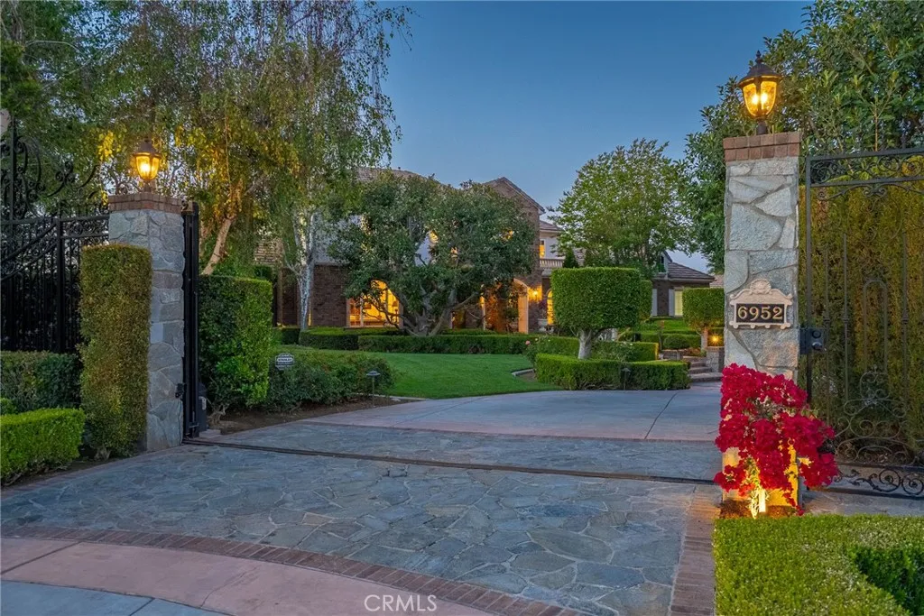 6952 Royal Hunt Ridge, Riverside, CA 92506 — photo 3