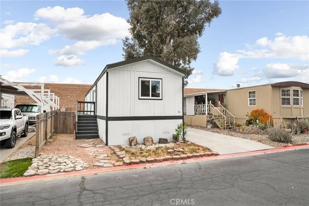 350 E San Jacinto 36 — photo