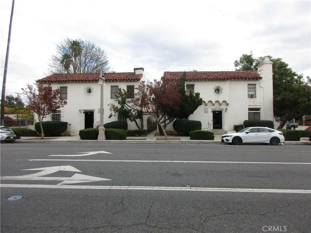 3260 Main, Riverside, CA 92501 — photo 2