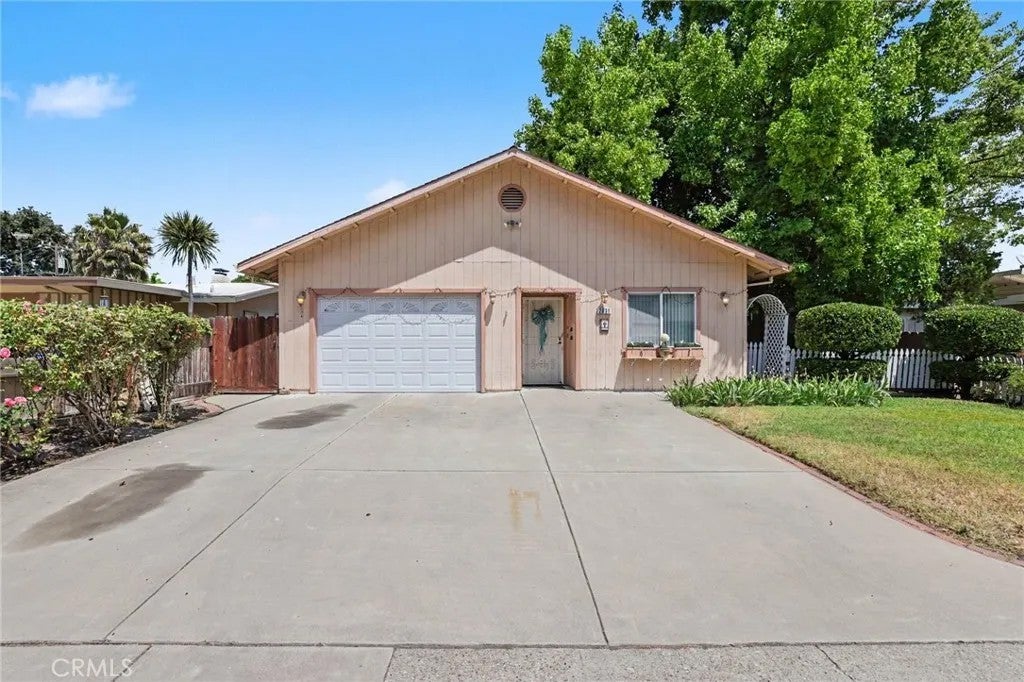 2031 W Swain Road — photo