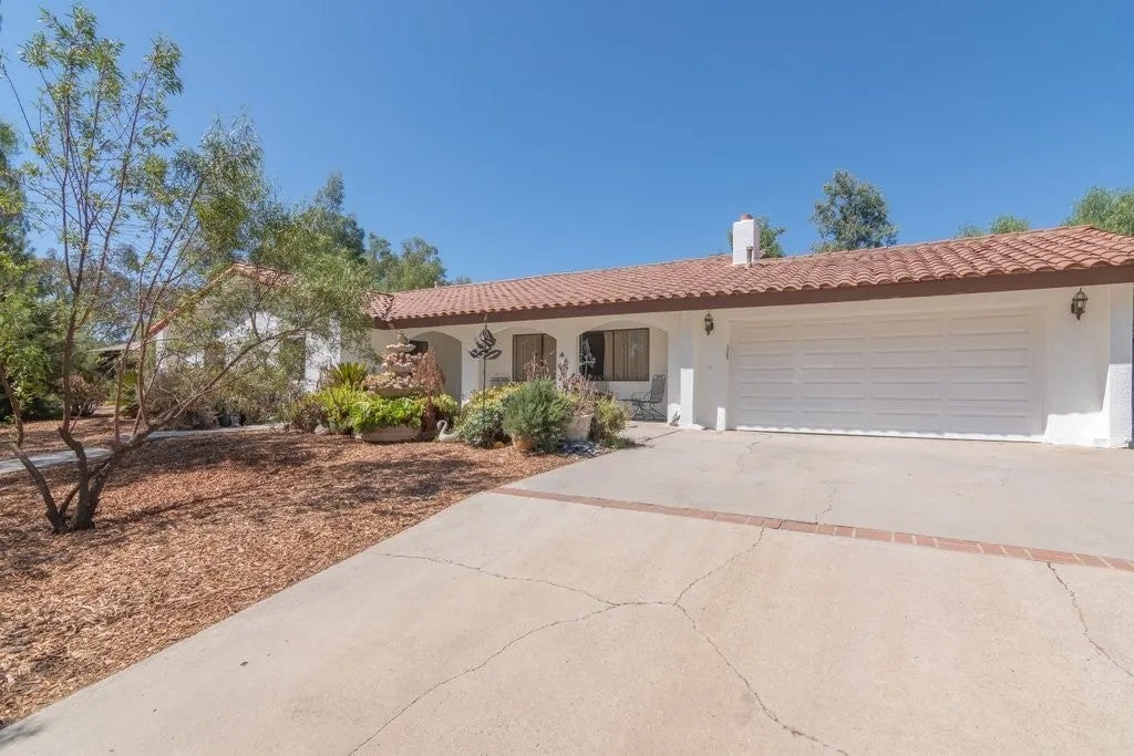 22744 Rolling Meadows — photo