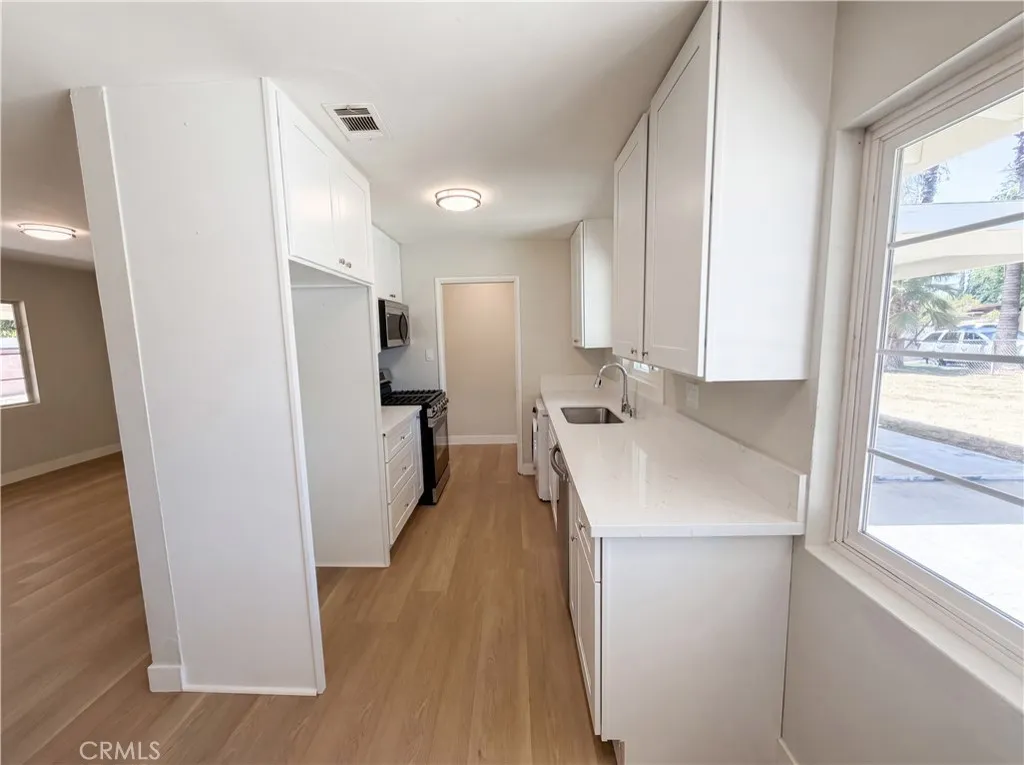 5630 Dewey, Riverside, CA 92504 — photo 2