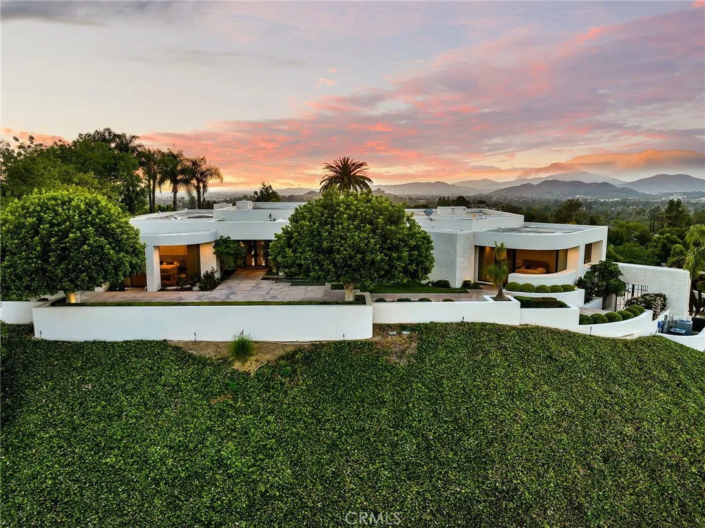 2130 Old Quarry Road, Riverside, CA 92506 — photo 2