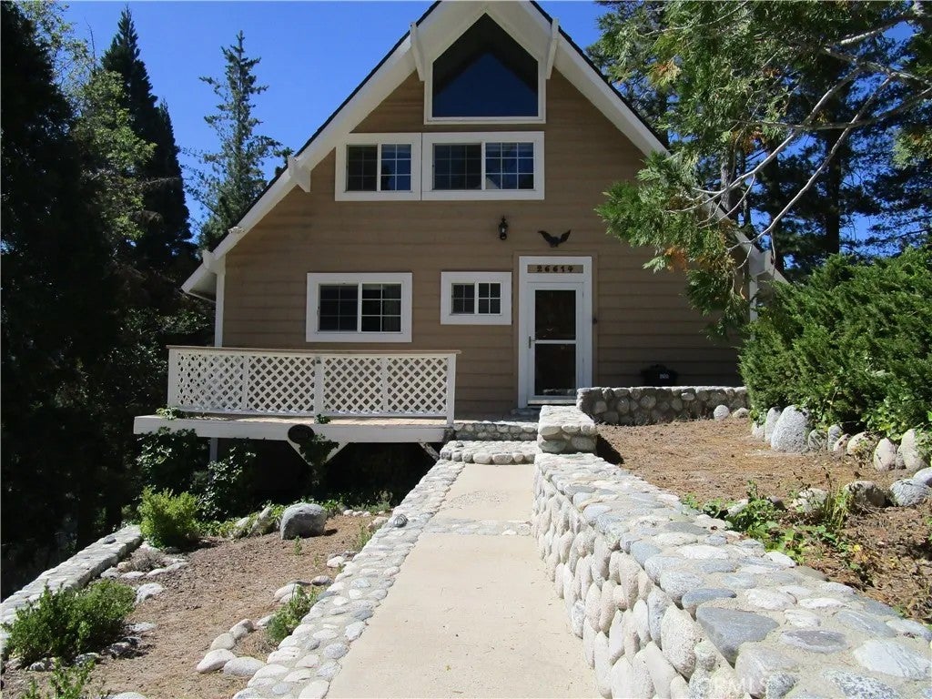 26614 Hillcrest — photo