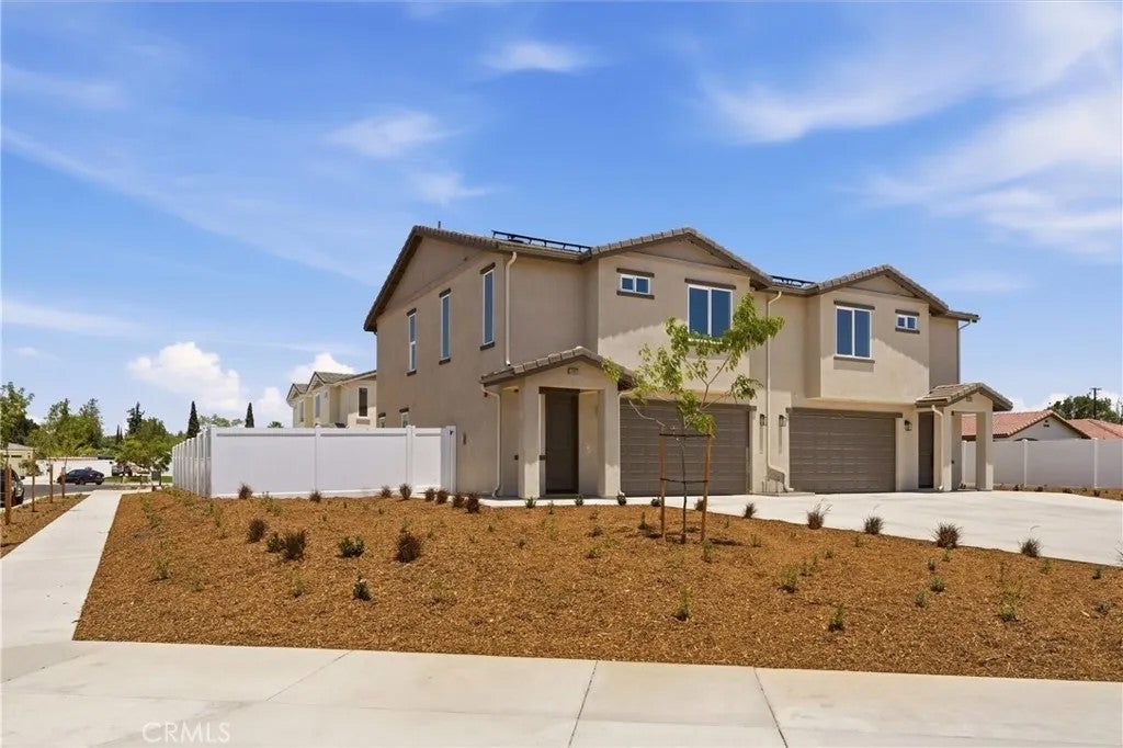 10665 Alborz Ct. — photo