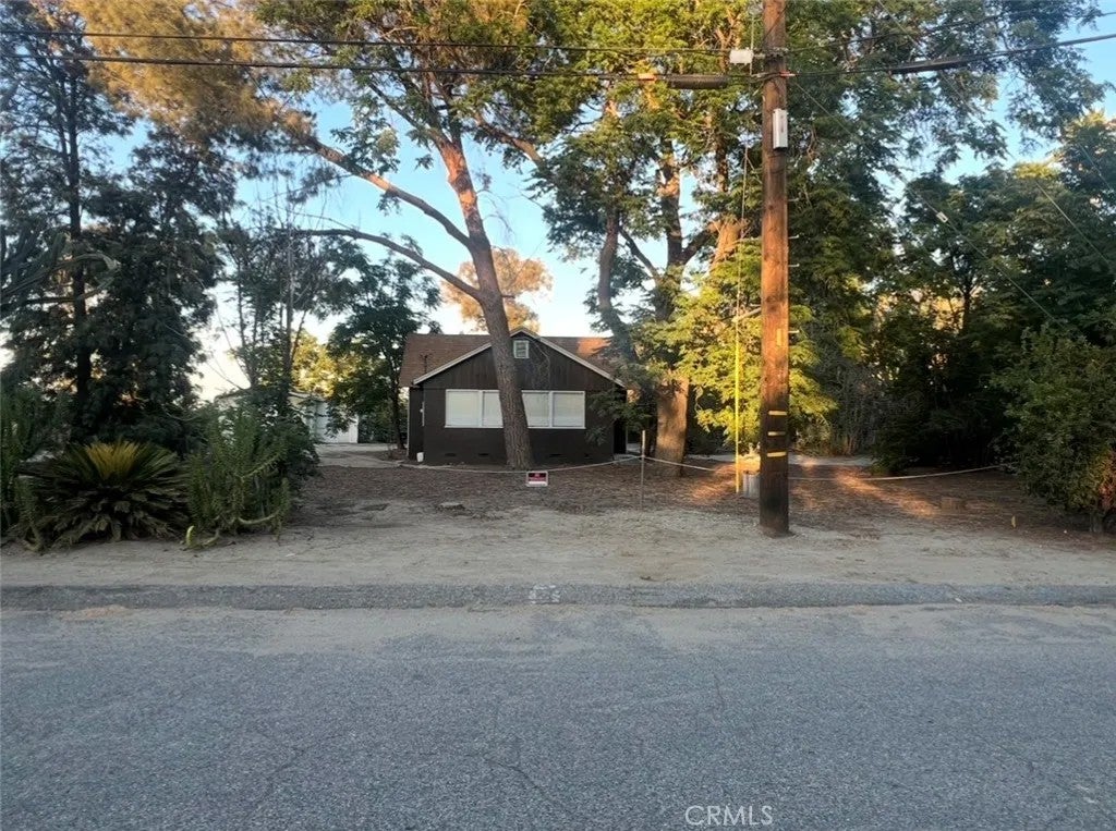 11139 Laurel — photo