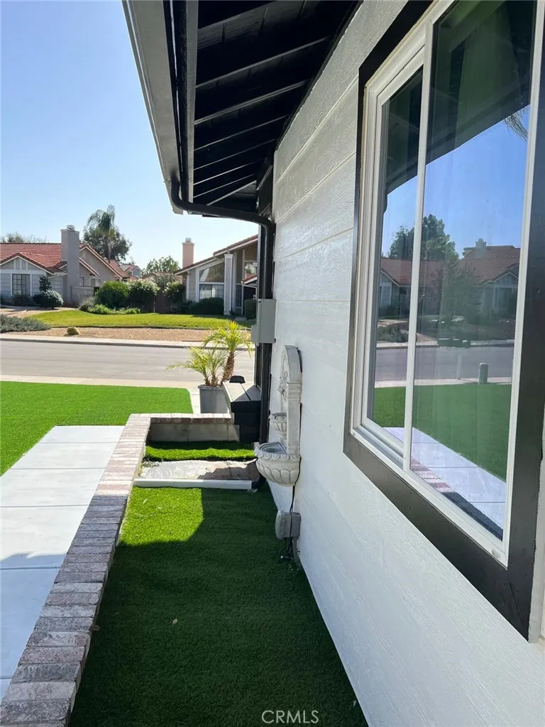 22862 Temet, Wildomar, CA 92595 — photo 2