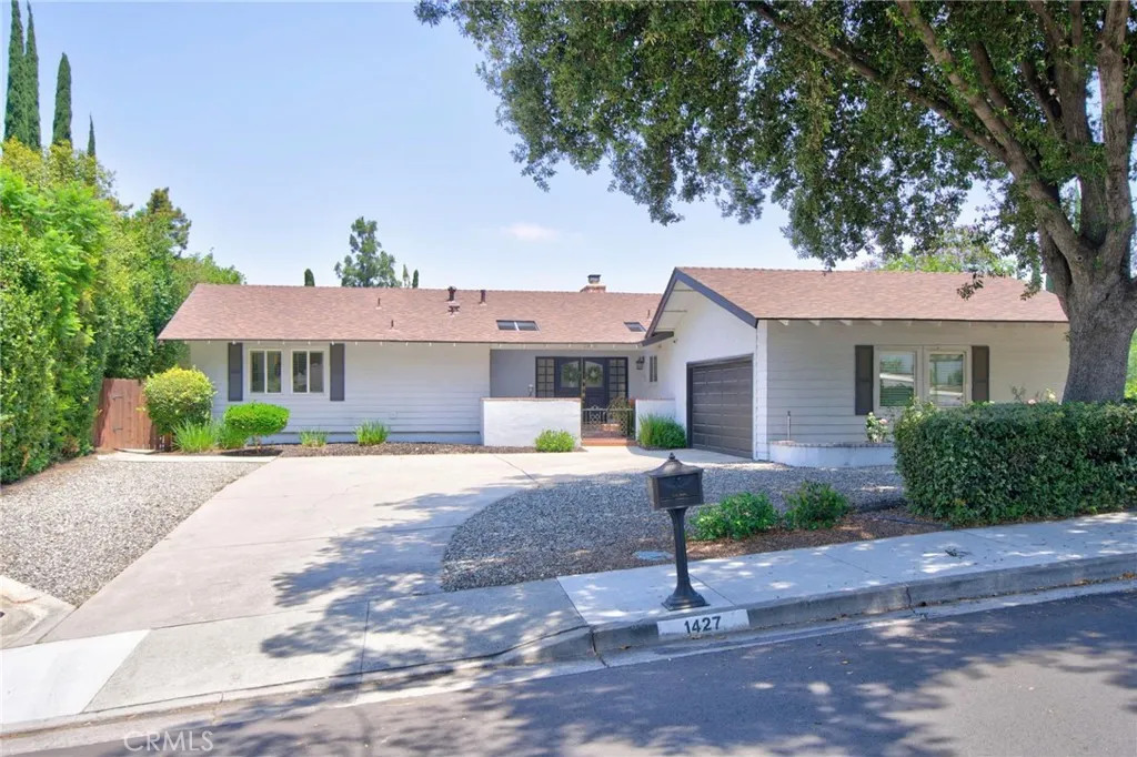 1427 Ransom, Riverside, CA 92506 — photo 2