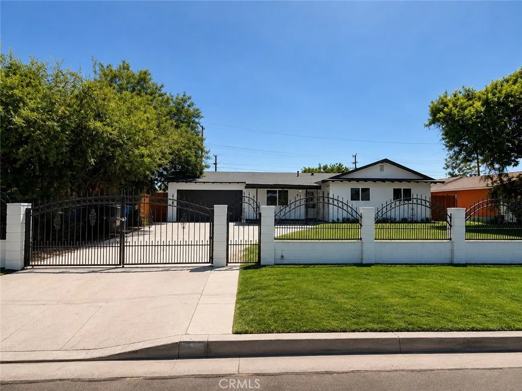 1473 Arizona — photo
