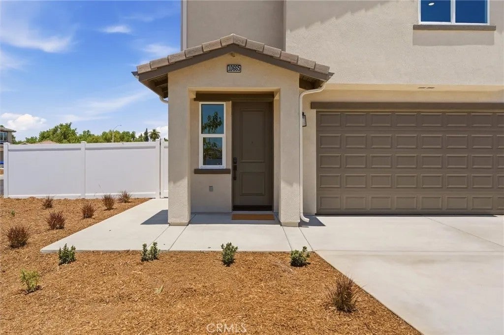 5855 Persepolis Ct. — photo