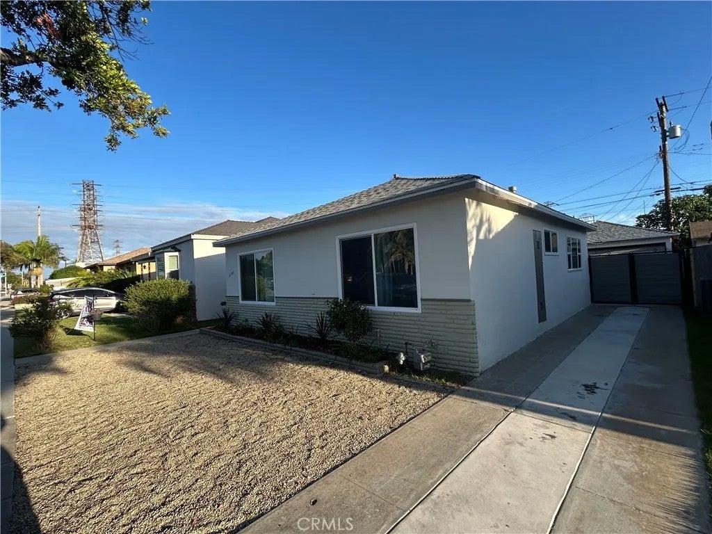 6186 Hereford Drive — photo