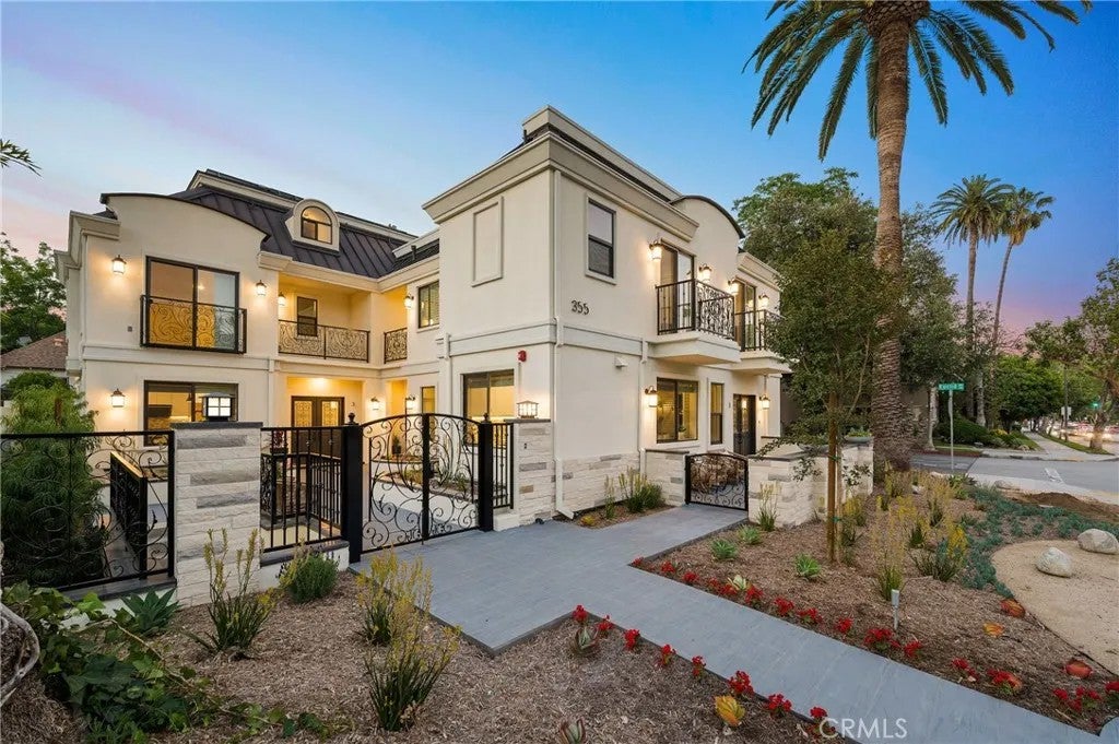 355 E California 3 — photo