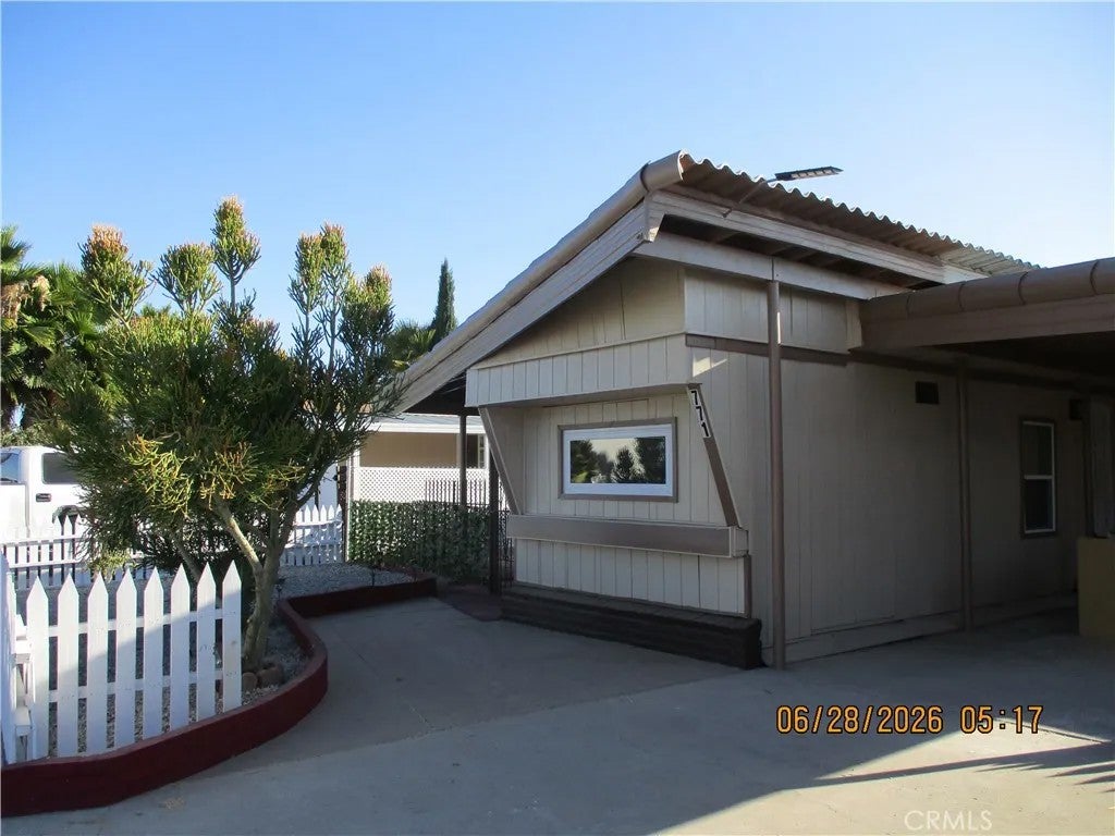 771 S Palm — photo