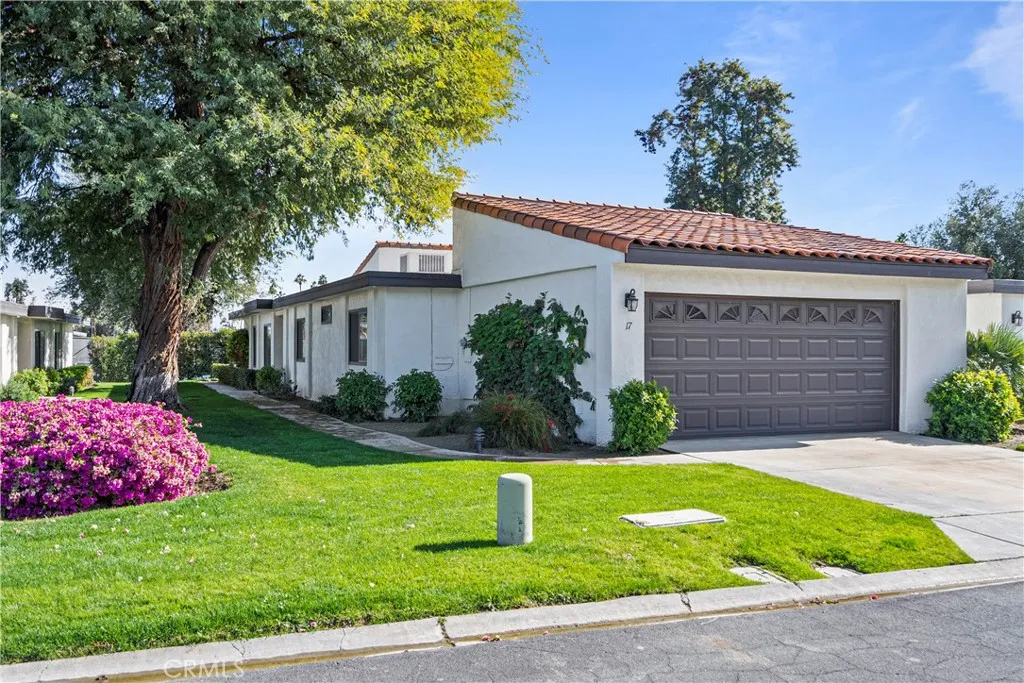 17 Toledo Drive — photo