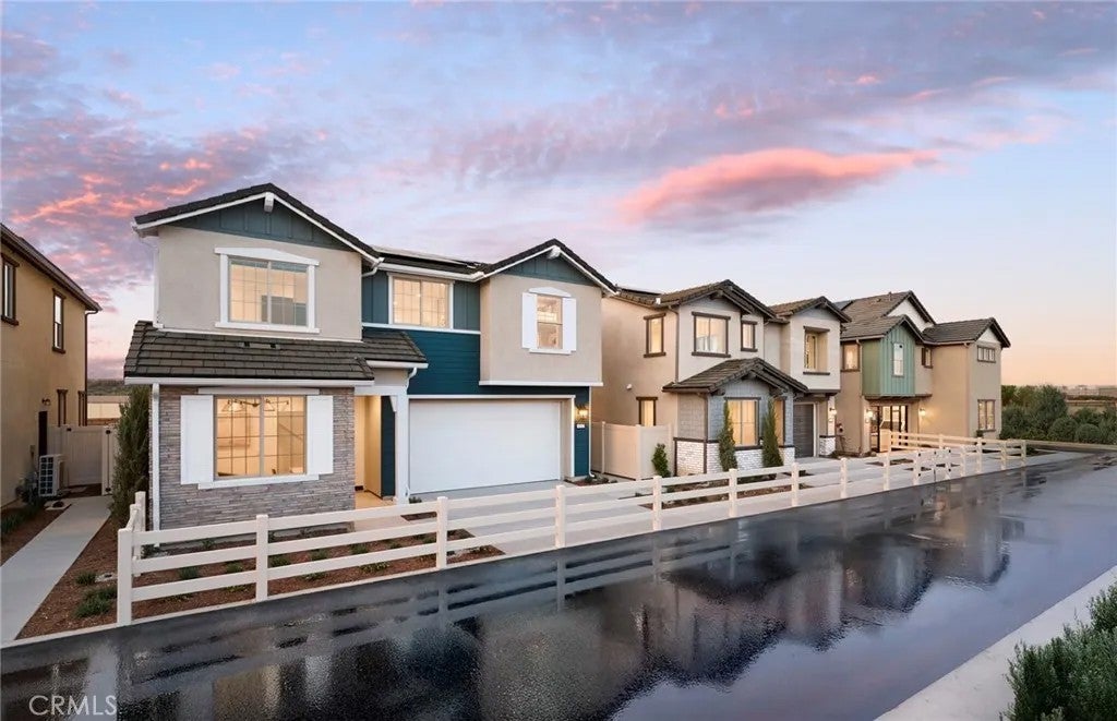 4232 East Flutter Privado — photo